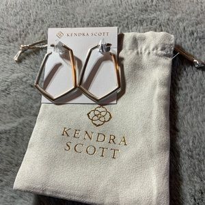 KENDRA SCOTT Lonnie hoops